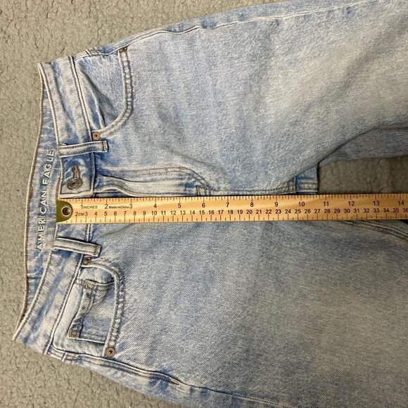 American Eagle Mom Jean Light Wash Size 00 - Picture 3 of 8